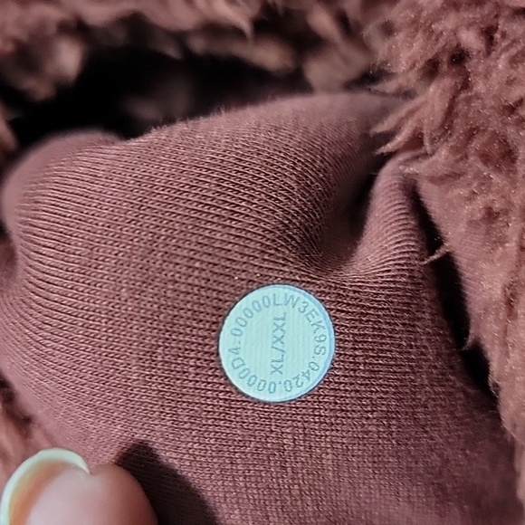 NWOT Lululemon Sherpa Sweater Xl/XXL - Picture 11 of 11